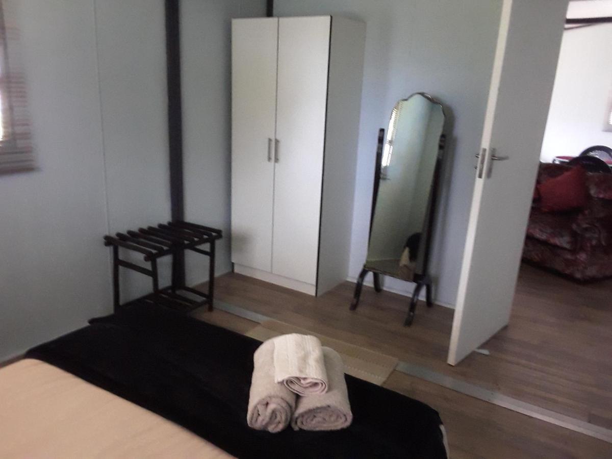 Nadine'S Self-Catering Accommodation Стормсрівер Екстер'єр фото