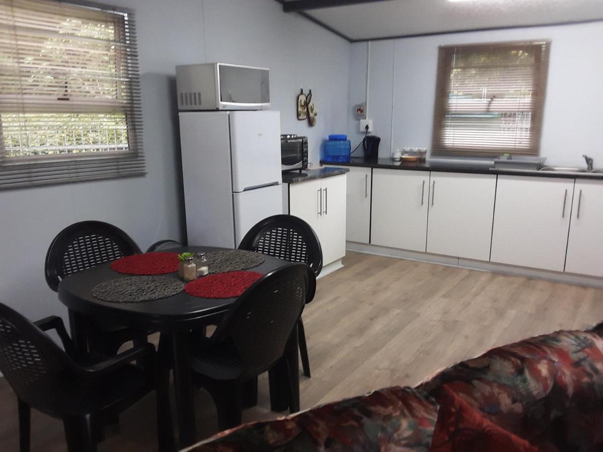 Nadine'S Self-Catering Accommodation Стормсрівер Екстер'єр фото